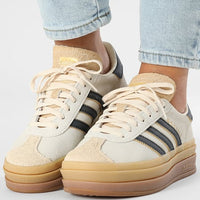 Cream / Black